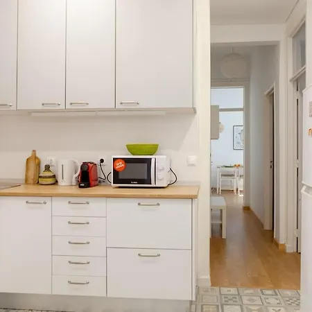 Two Bedroom Cozy Flat By River In Quiet Art Zone דירה *