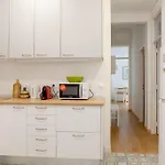 Two Bedroom Cozy Flat By River In Quiet Art Zone Lejlighed *