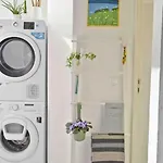 Lejlighed Two Bedroom Cozy Flat By River In Quiet Art Zone *